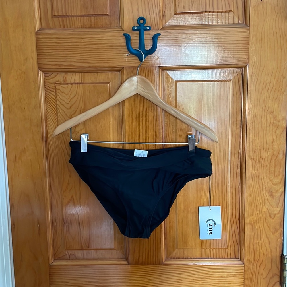 Zyia active NWT black swim bottom XL
